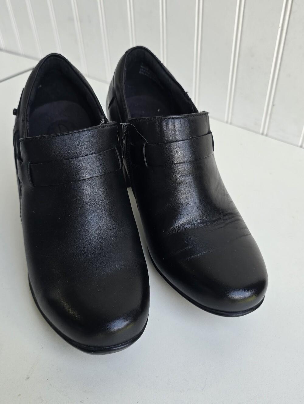 Clarks bendables booties zip black leather us women 7  high heel boots shoes sv2
